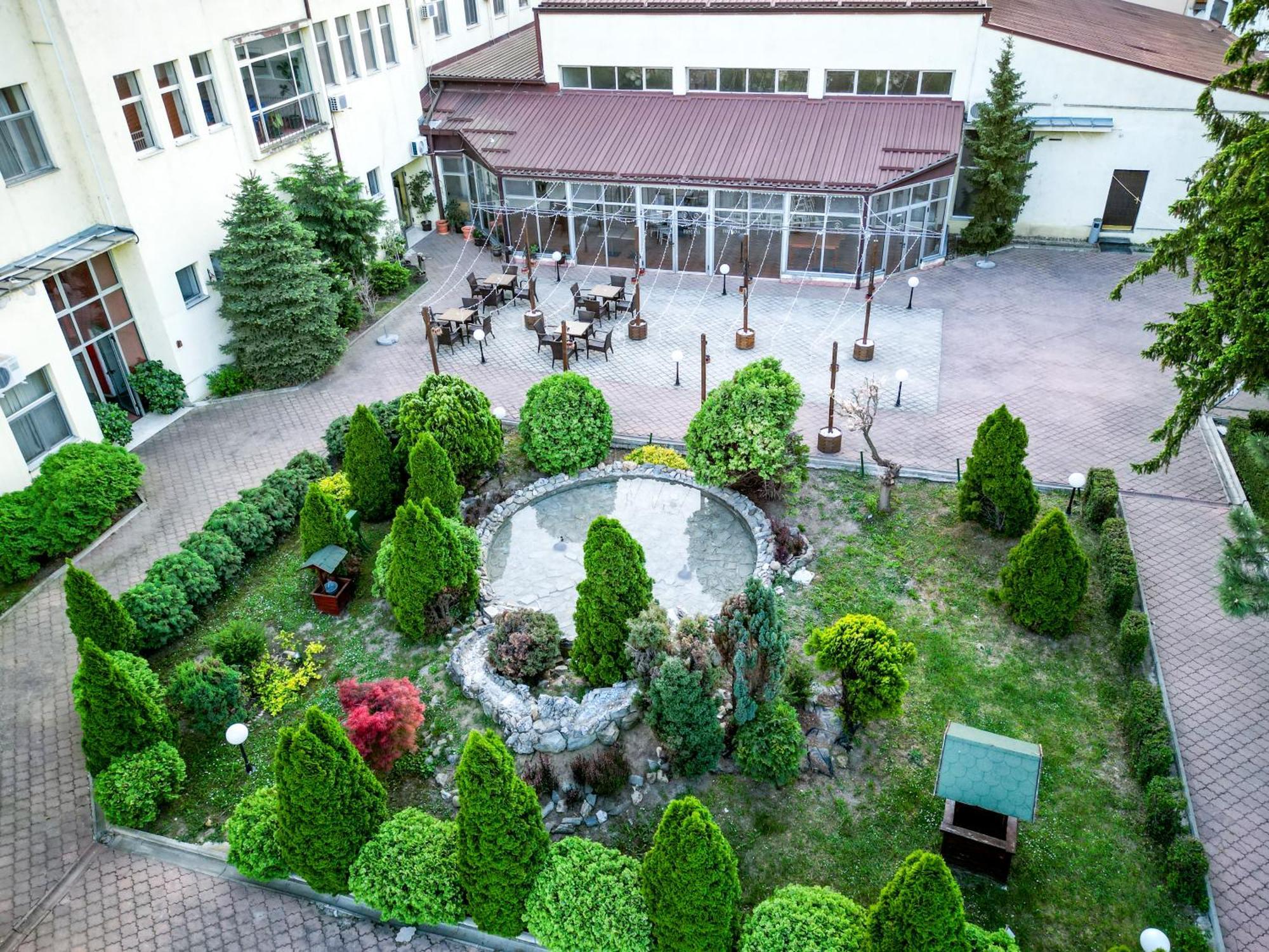 Hotel Fontana Бачка-Паланка Екстер'єр фото